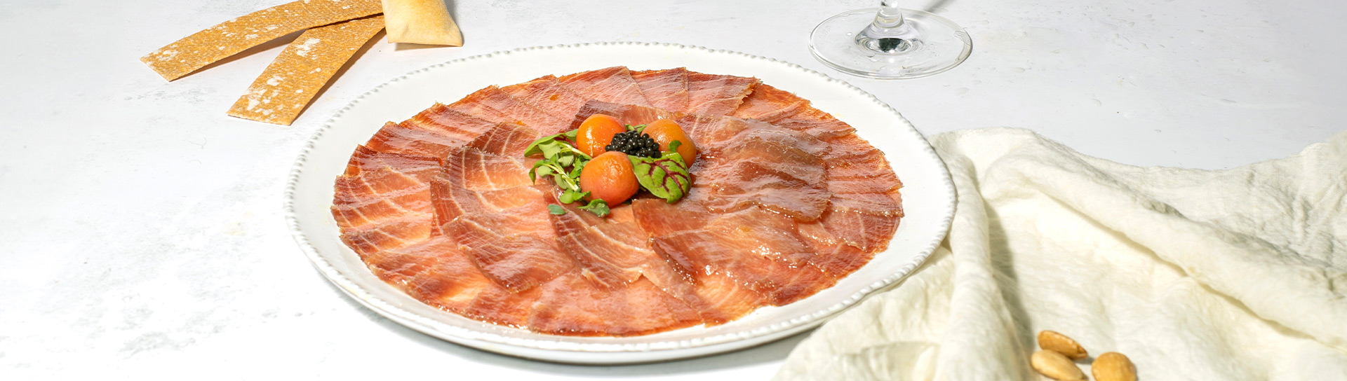 Plato con el jamón del mar al corte - Petaca Chico